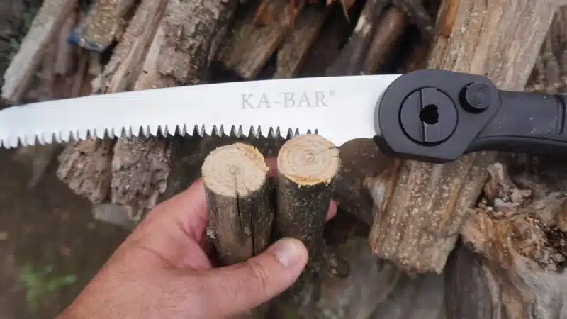 Ka-bar Folding Saw1 Ka-bar Folding Saw cutting limbs