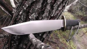 cold steel trail master 3v