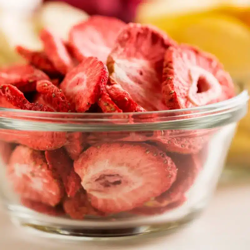 freeze-dried-sliced-strawberries freeze-dried-sliced-strawberries