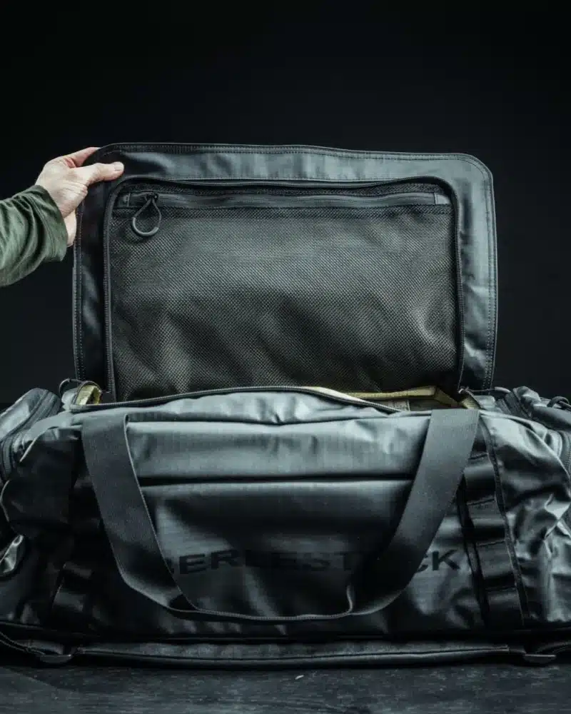 hyllus-duffel-eberlestock-lid-pocket Hyllus Duffel Bag 45L