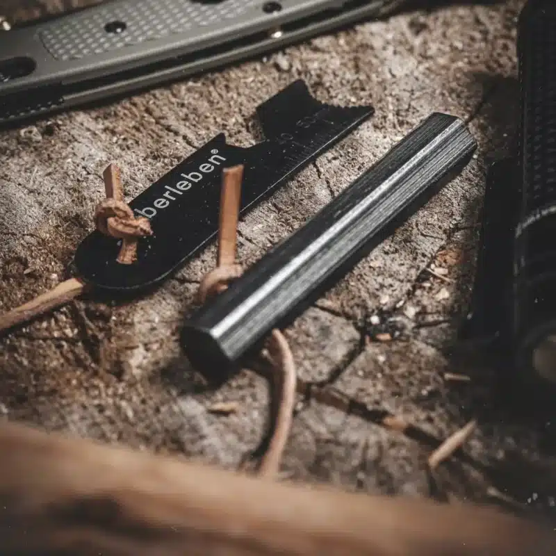 Hexa 3-Inch Ferro Rod with Striker Hexa 3-Inch Ferro Rod with Striker